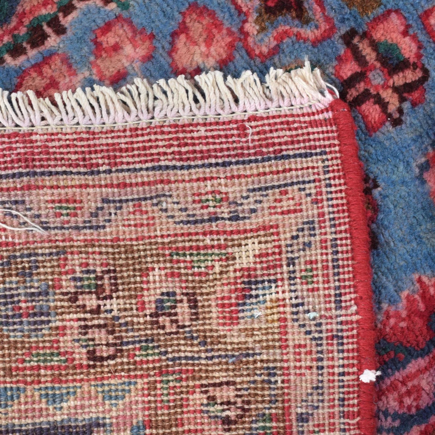 Red Kashan Hand-Knotted Persian Rug (KN-635)