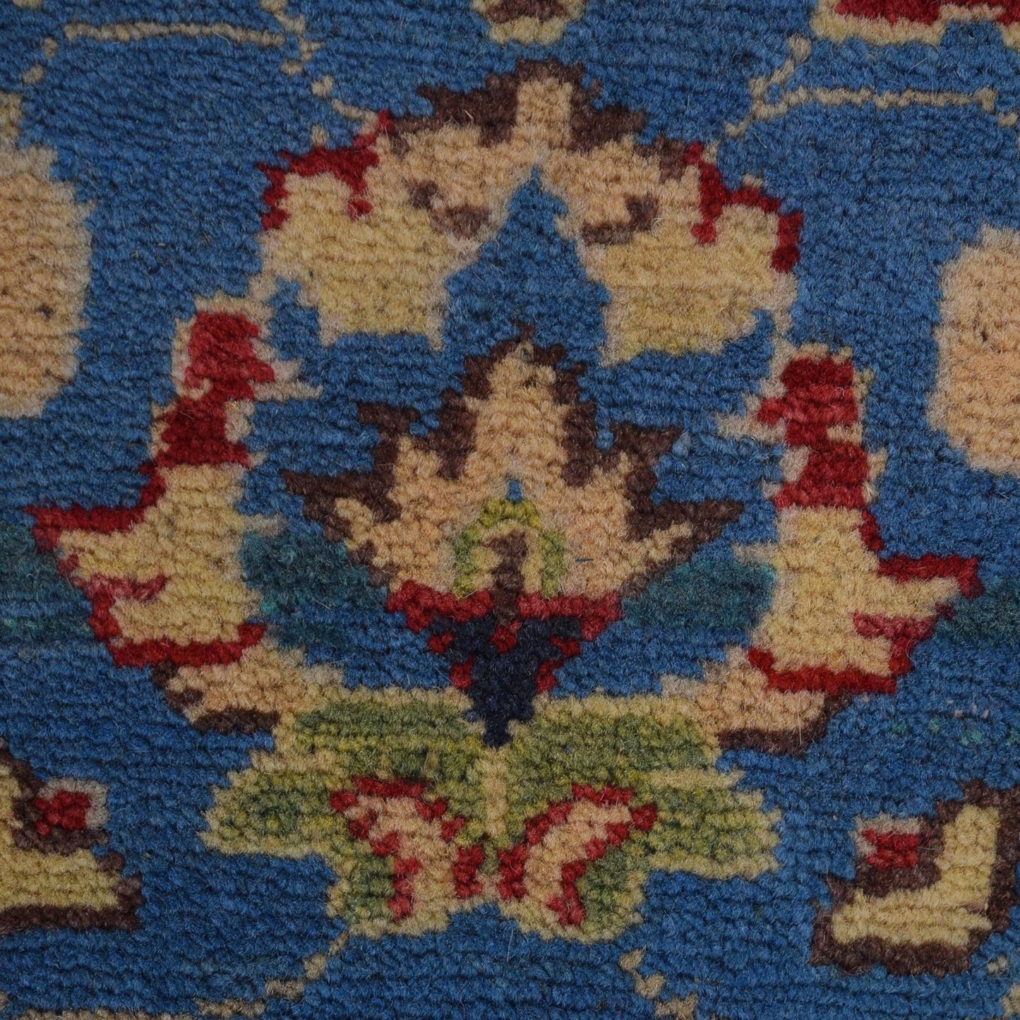 Brown  Bakhtiar Persian Hand-Knotted Rug (BR-685)