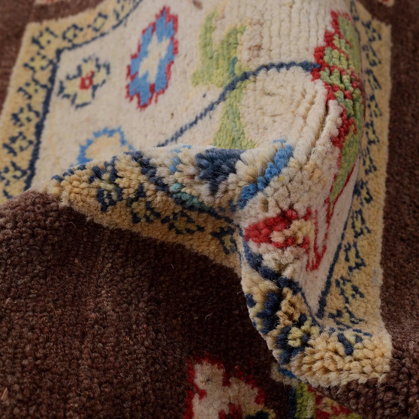 Brown  Bakhtiar Persian Hand-Knotted Rug (BR-685)